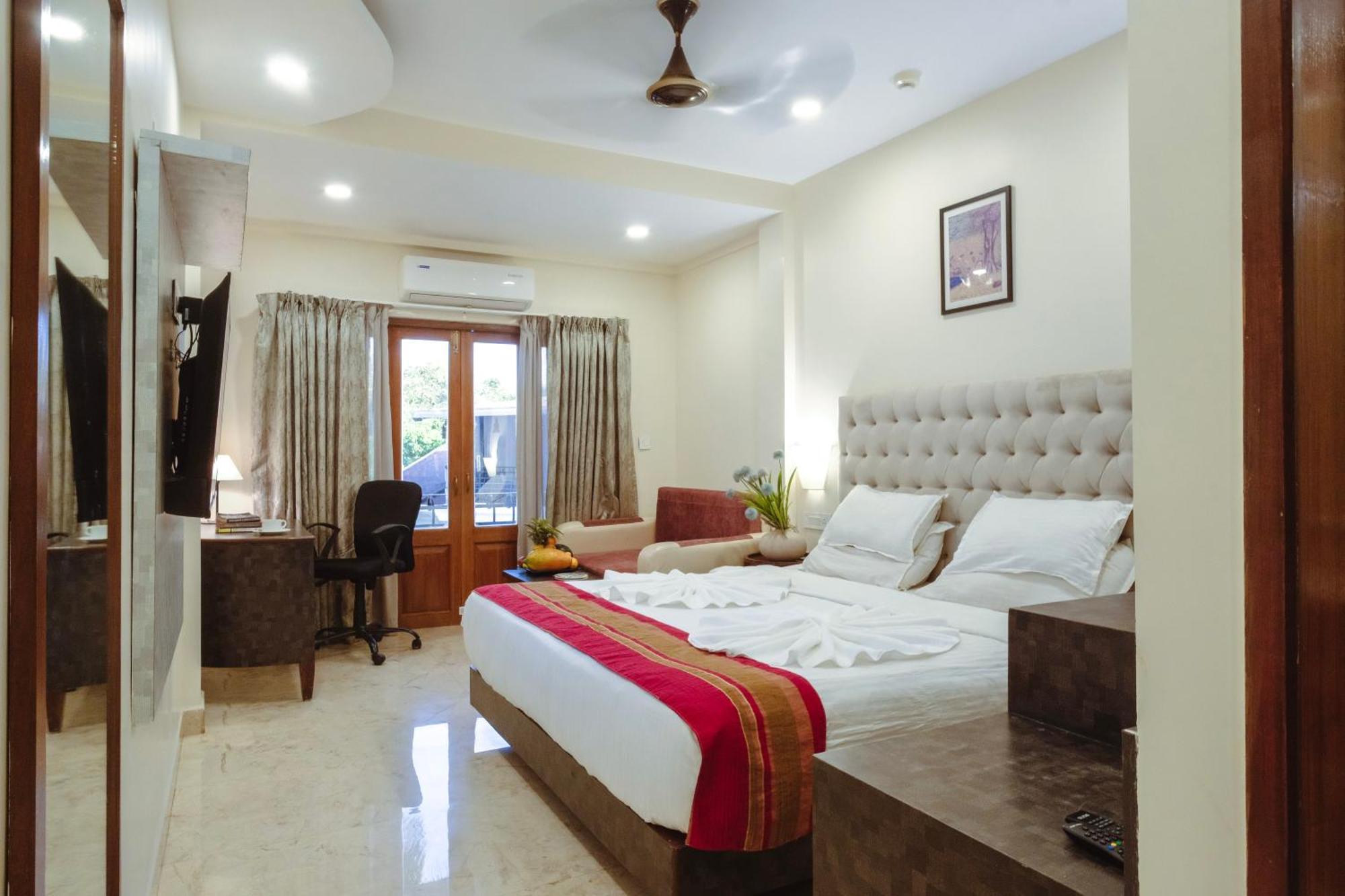 The Verda De Miranda Resort Morjim North Goa Exterior photo